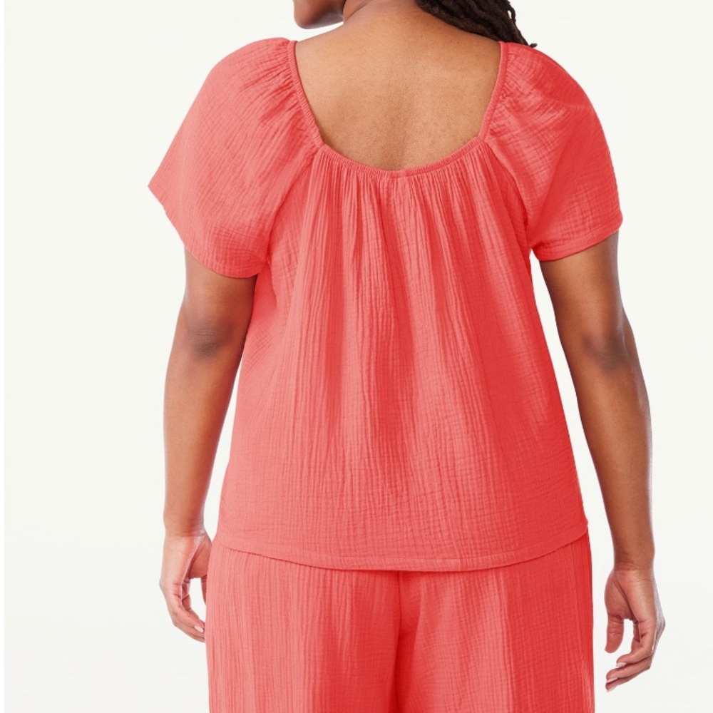 Gauze pajamas-VERY ROOMY, you’ll want to size down for a more “fitted” look